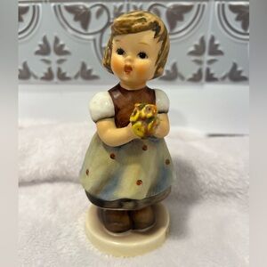 Hummel Little Girl with Flowers